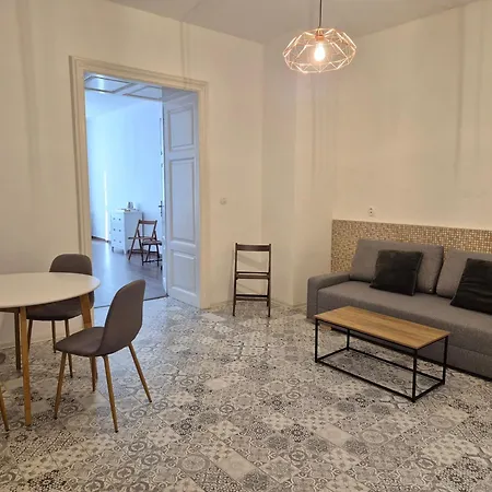 We 4* Μπρατισλάβα