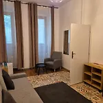 We Гостевой дом Братислава